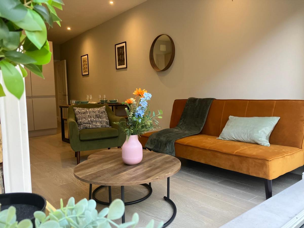 Spectacular 2 Bed Apartment With Lovely Terrace - 1 The Southwell London Exterior photo